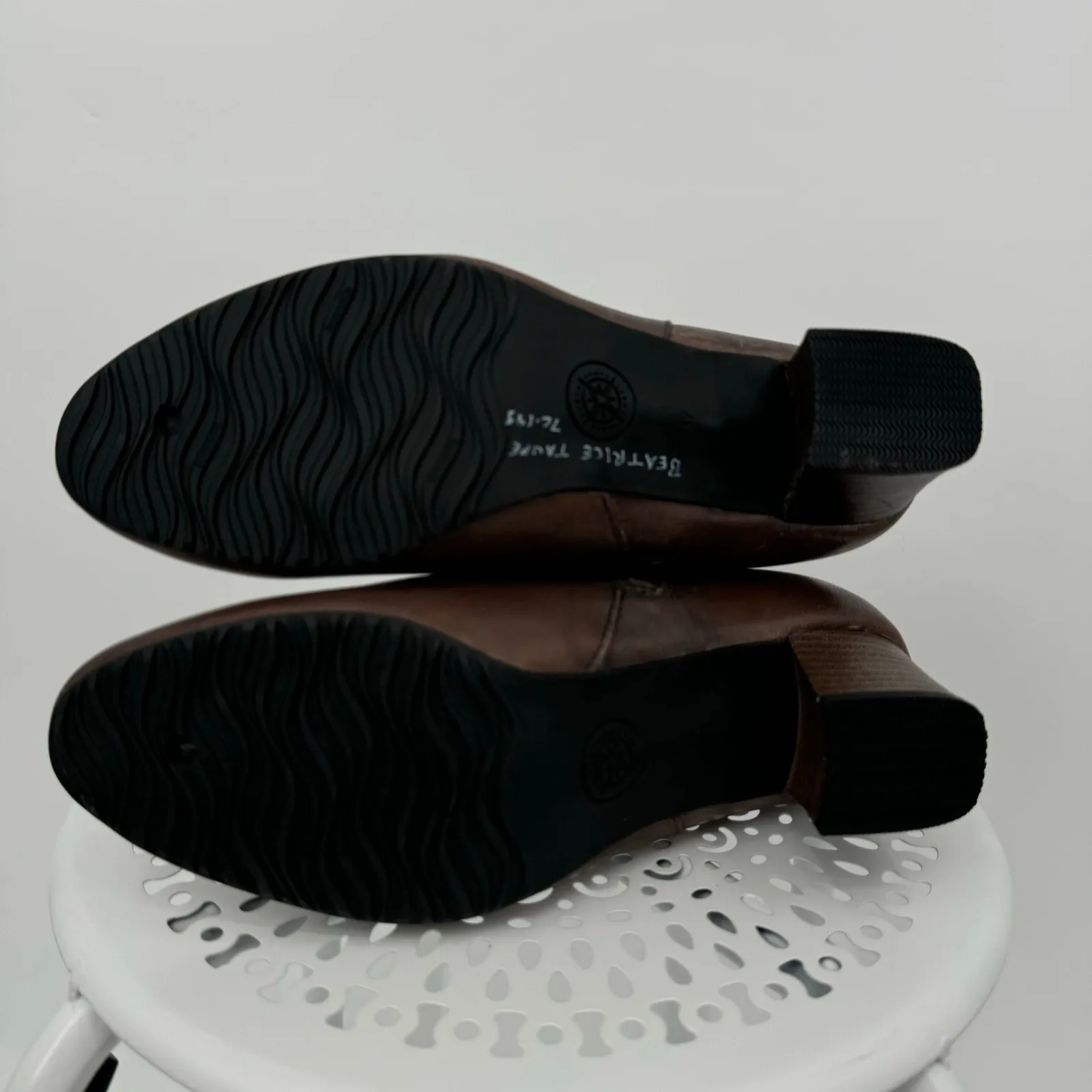 Bussola Barbados brown leather zip harness fur lined low heel ankle boots 37 NEW Size 6 - Image 9