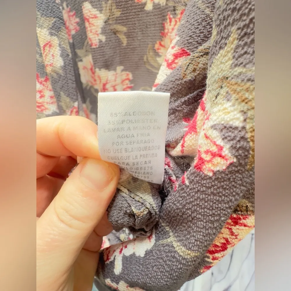 Umgee Floral Romper Size Medium lace trim romantic - Image 10