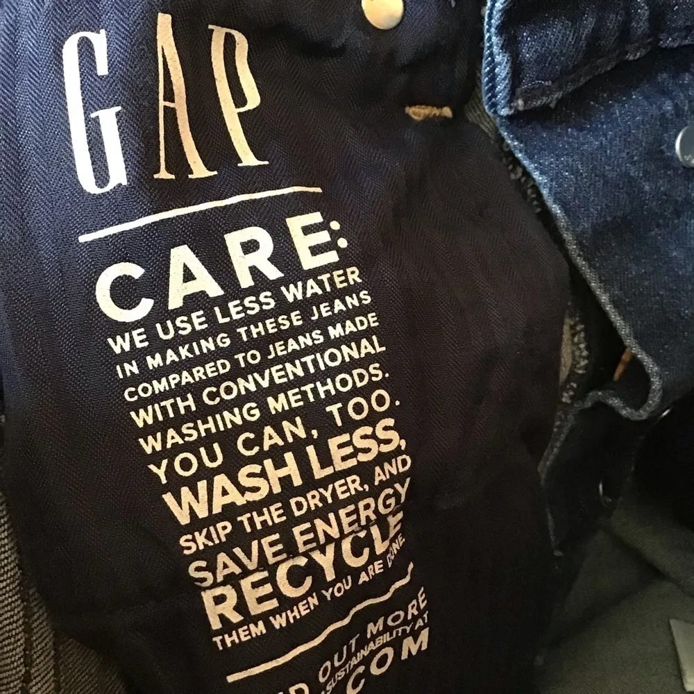 3 for 20 $ bundle Gap high rise cheeky jean shorts - Image 3