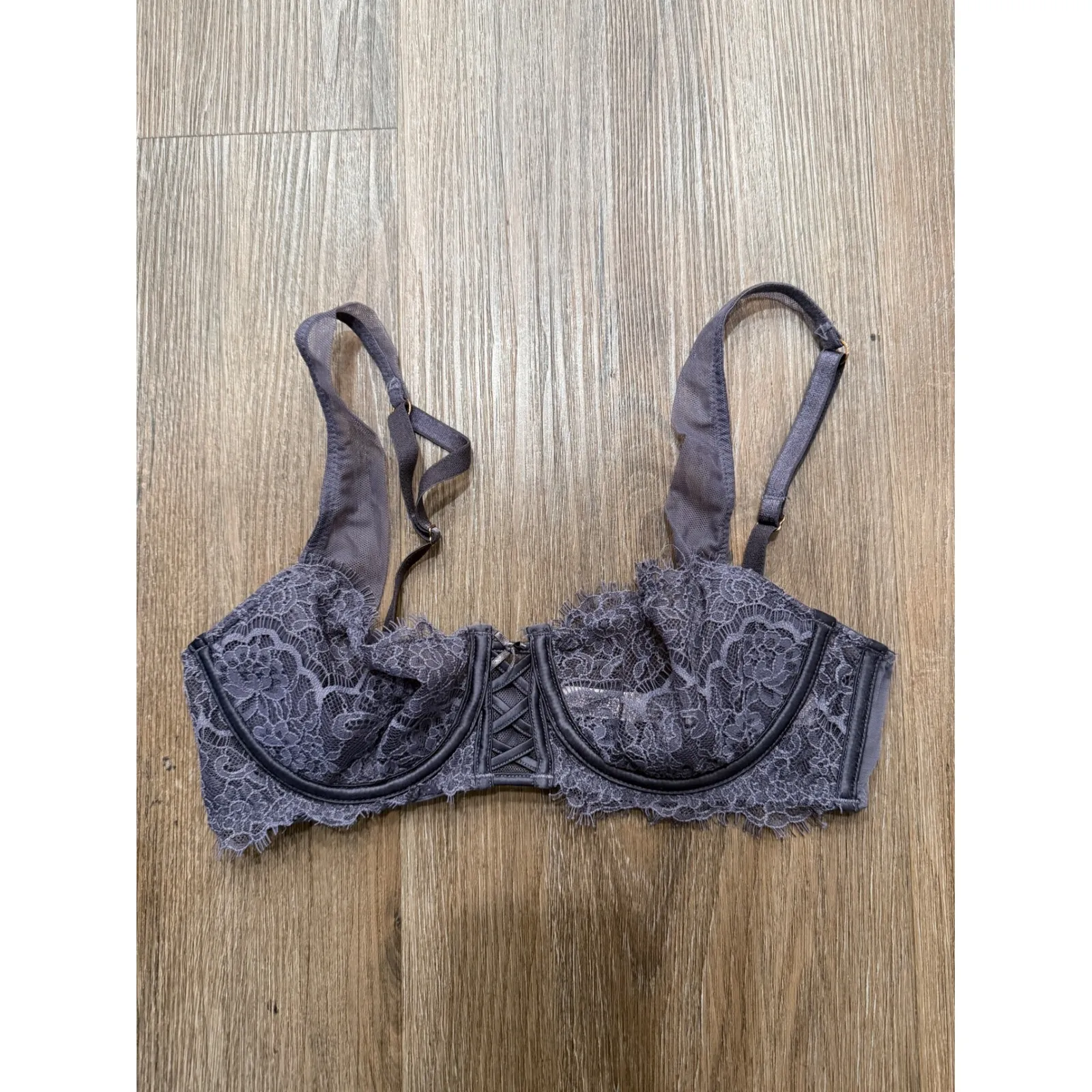 Victoria's Secret Dream Angels Push Up Bra Lace Overlay Corset Detail Gray 34B - Image 2