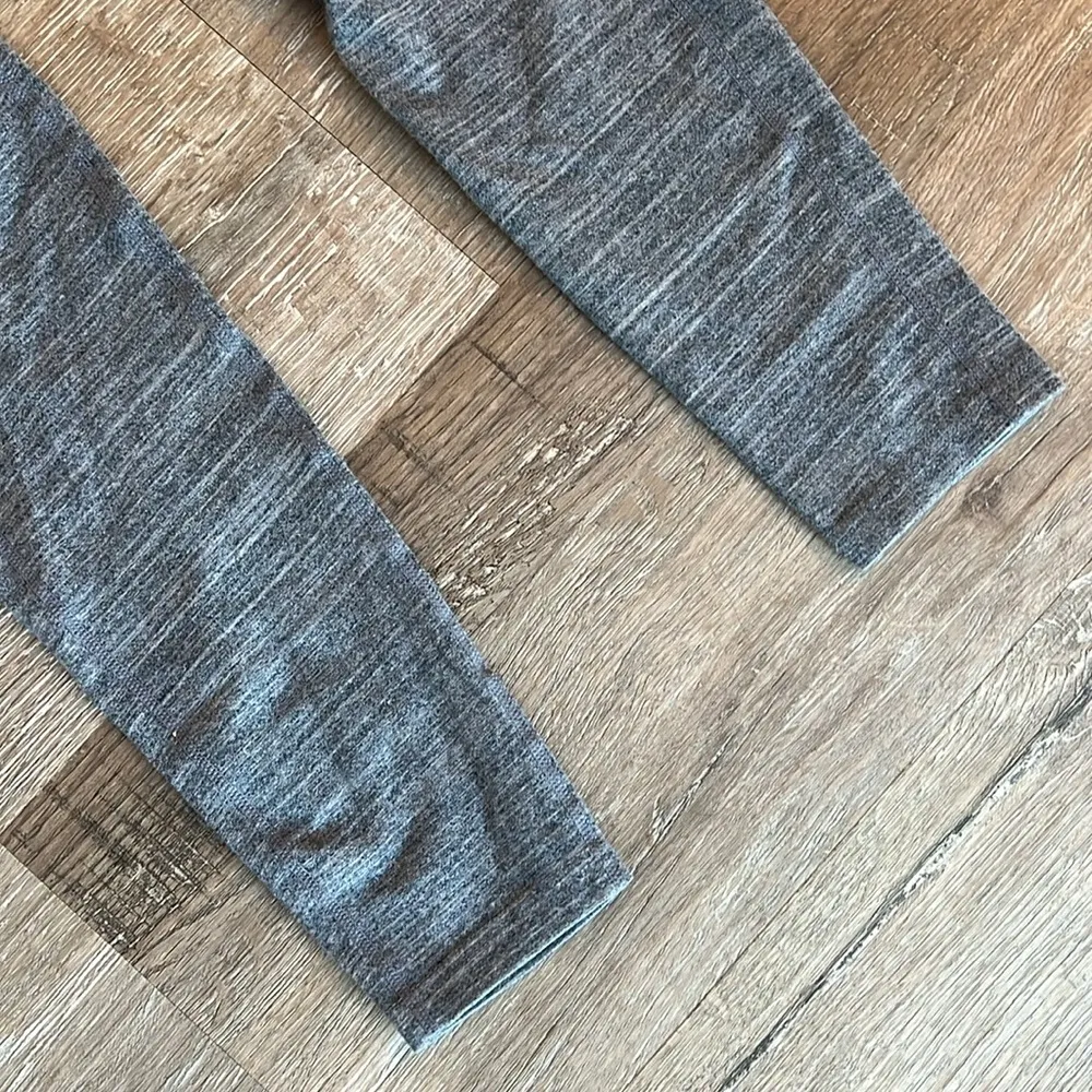 Grey Gap fit athletic Leggings - Image 6