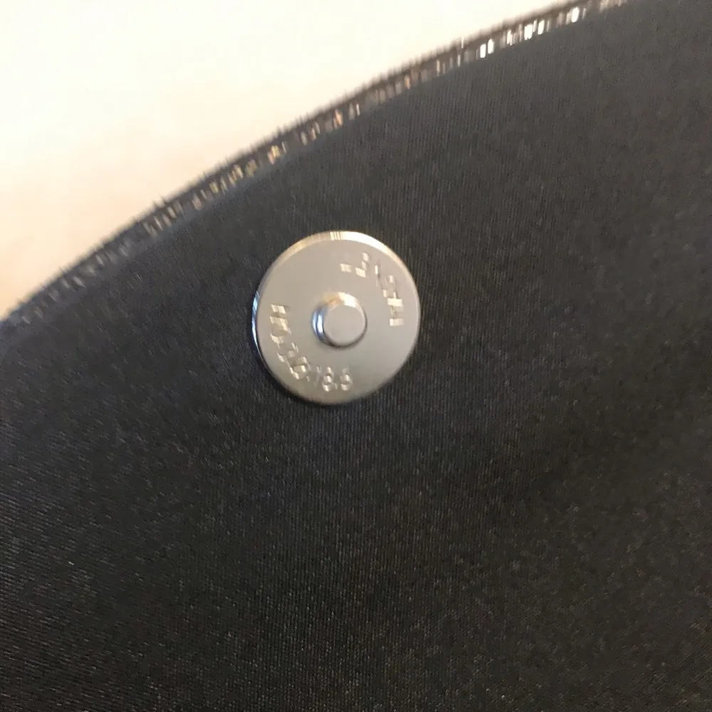 Clutch Black Glitter Crackle Design - Image 5