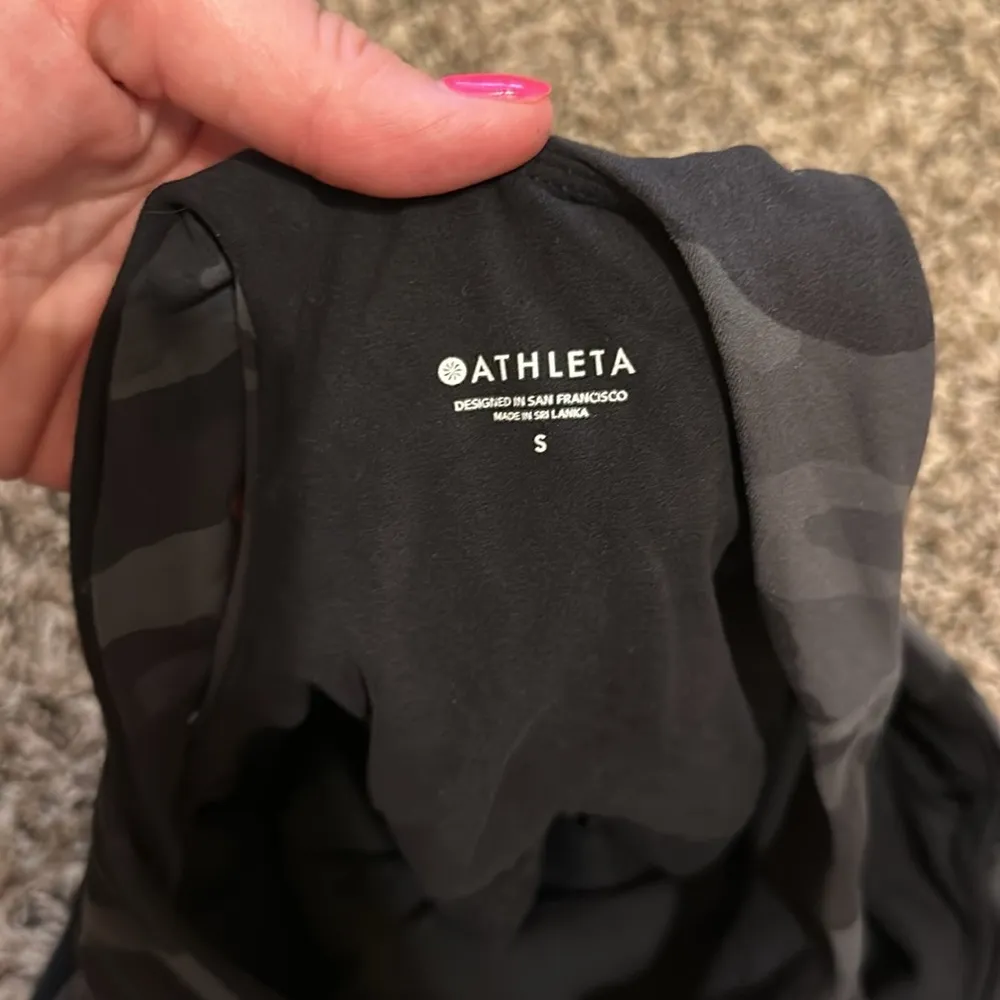 Athleta Conscious Crop Tank Camo Small - Image 7