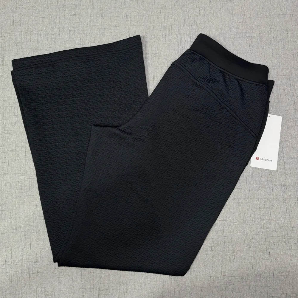 Lululemon Textured High Rise Flared Track Pant Black Size 12 NWT - Image 4