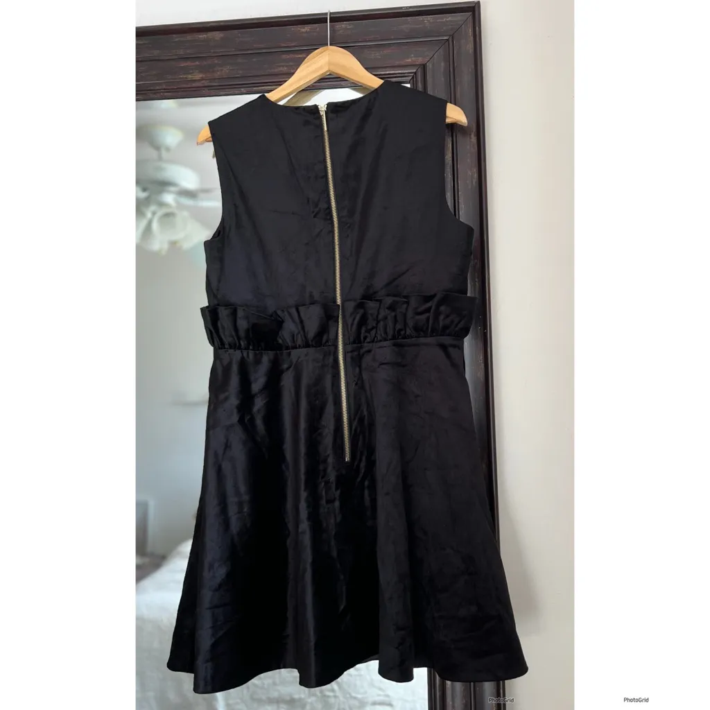 Ted Baker London Celeena Bee Velvet Dress New With Tags US 12 - Image 4