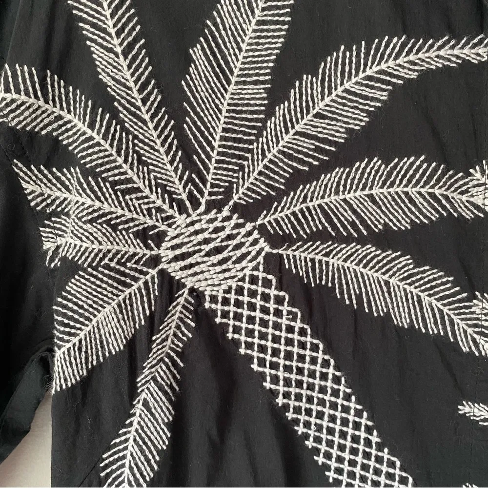 Badgley Mischka NWTs Black Embroidered Palm Tree Swim Coverup size XS - Image 10