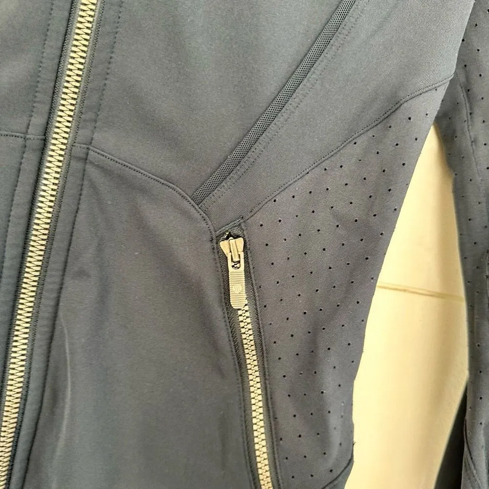 Lululemon Women’s 4 Blue Sleek Essentials Zip Up Jacket - Image 3
