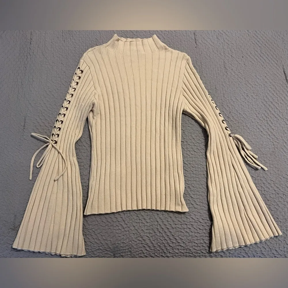 Wide Ribbed Sweater Size M - Image 7