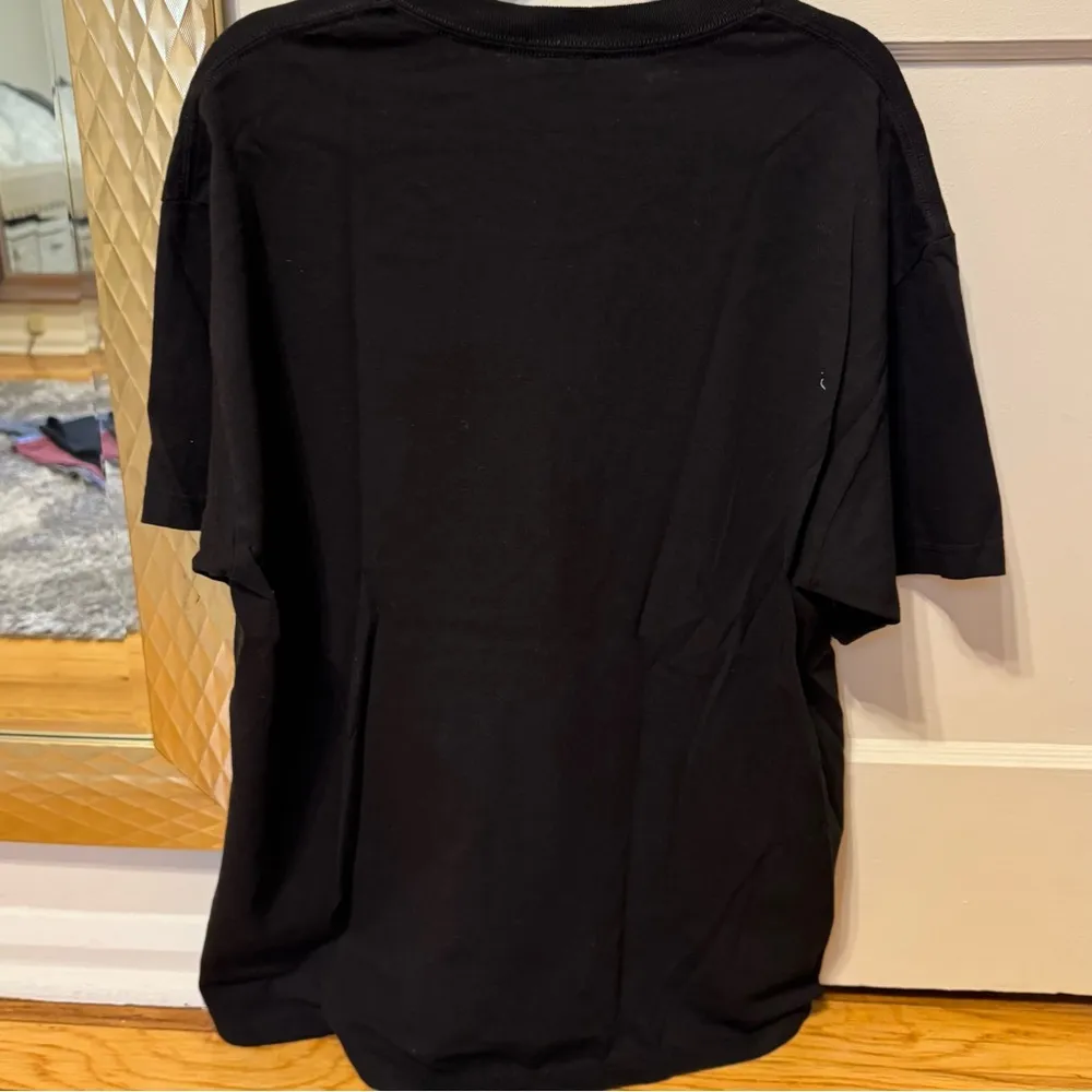 Buckle brand Shania Twain oversized vintage style tee - women’s size S/M. - Image 4