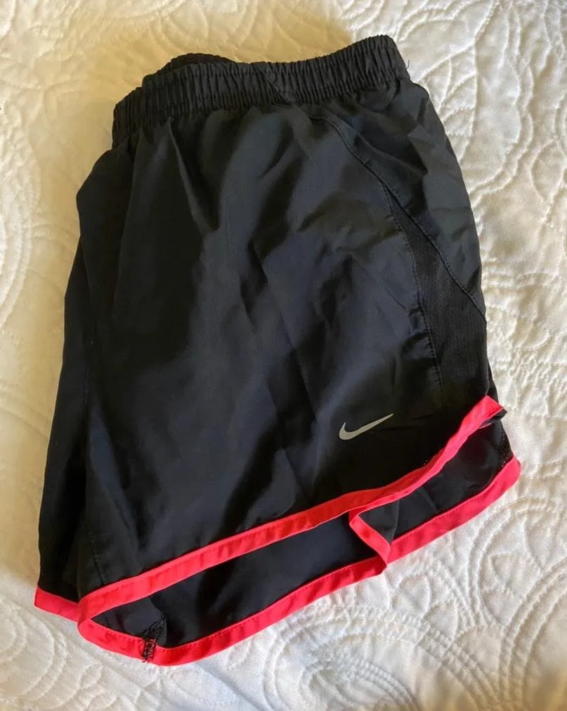 Nike Shorts - Image 2