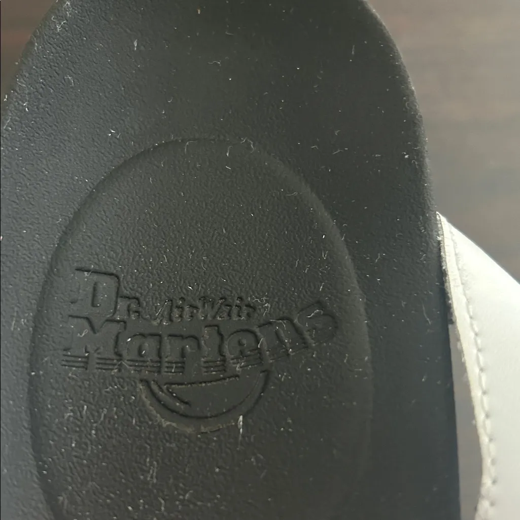 WOMEN'S DR. MARTENS BLAIRE PLATFORM SANDALS SIZE 11 US/L - Image 2