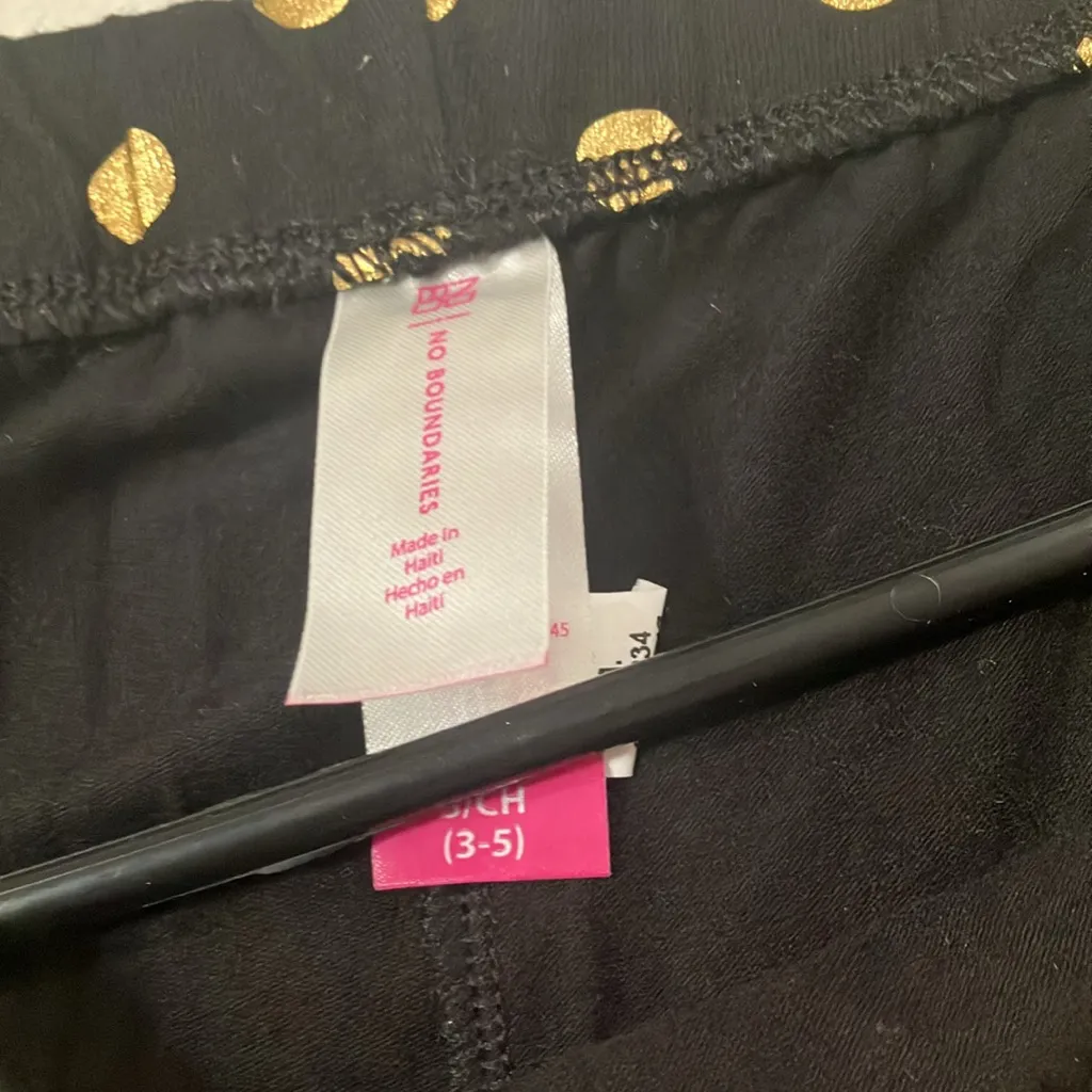FINAL MARKDOWN No boundaries leggings small - Image 3