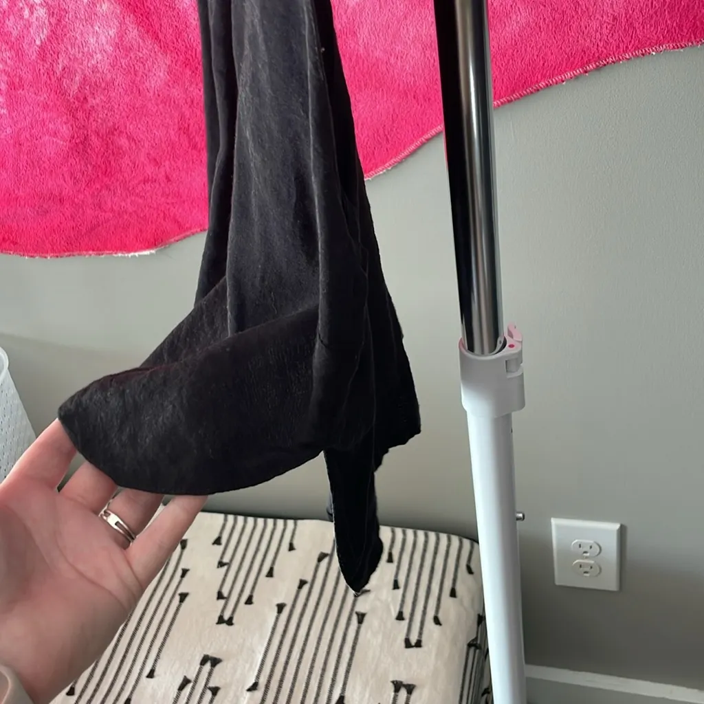 Silence + Noise Black Tank Top - Urban Outfitters - Image 2