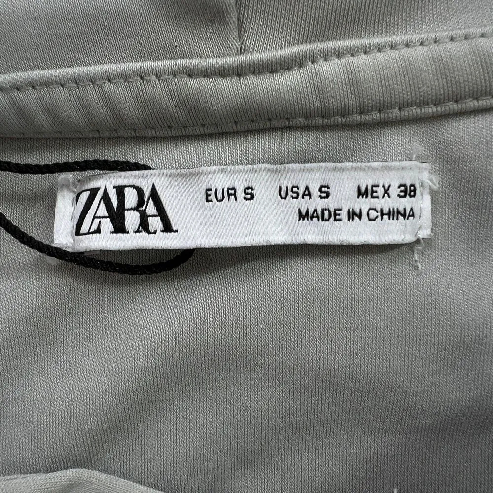 ZARA Boxy Fit Cinched Hooded Sweatshirt‎ Womens Small Light Gray Pouch Pockets - Image 3