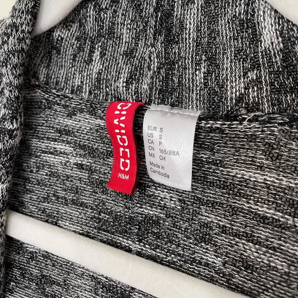 H&M Divided Black White Marled 1/2 Sleeve Open Front Cardigan Shrug ~ Size S - Image 7