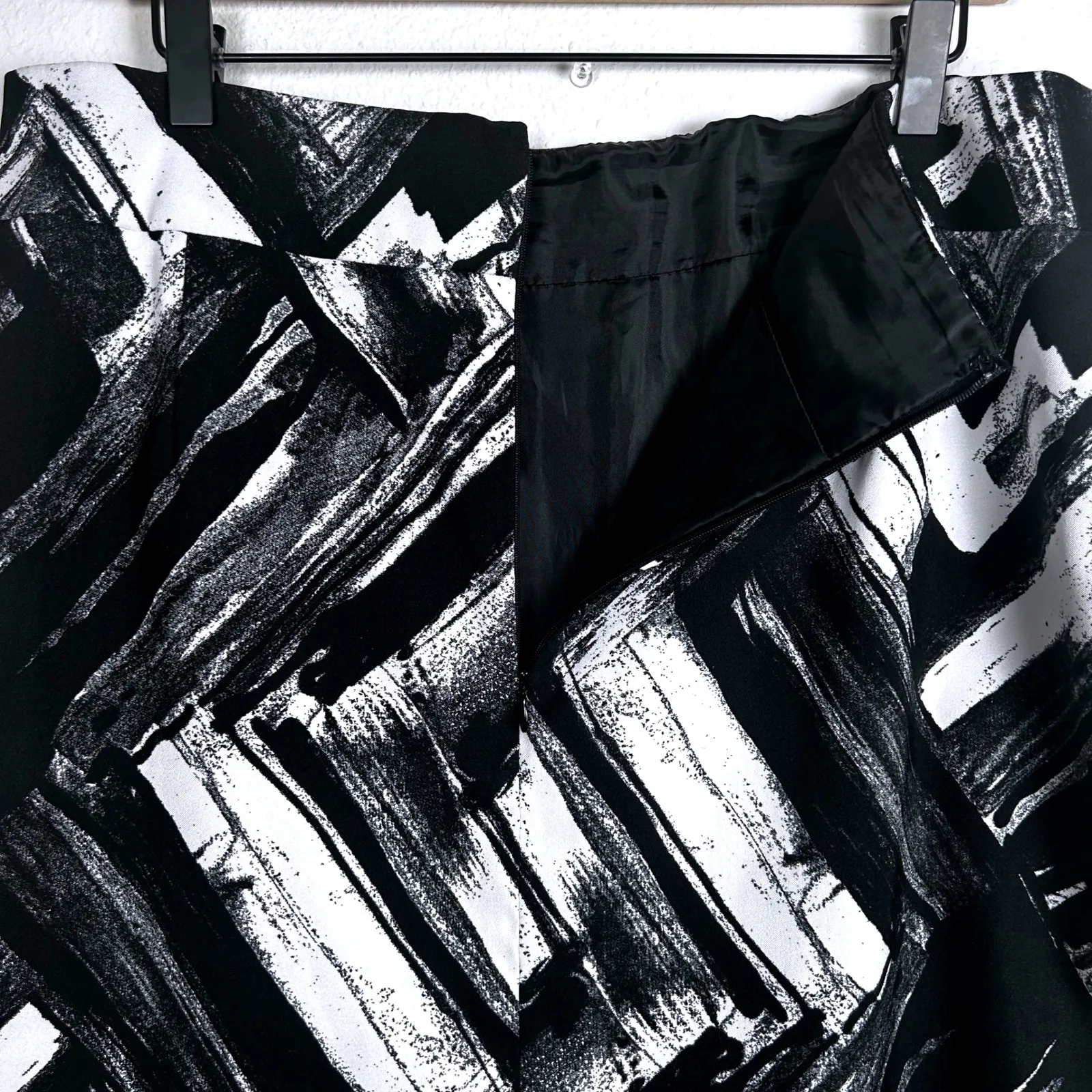 Worthington Black White Abstract Print Pencil Skirt Sz 18 Work Staple Maximalist - Image 7