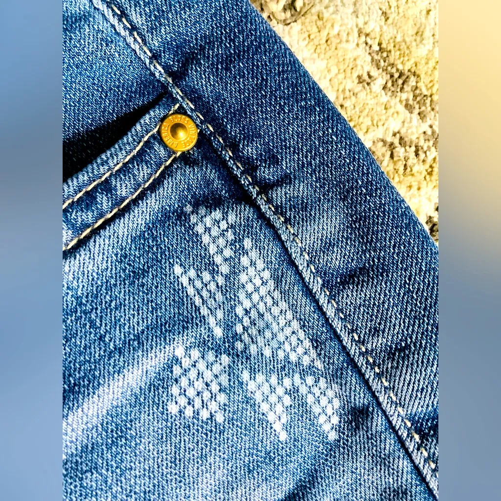 Ladies modern cropped jeans 🦋 Blue Size 8 - Image 5