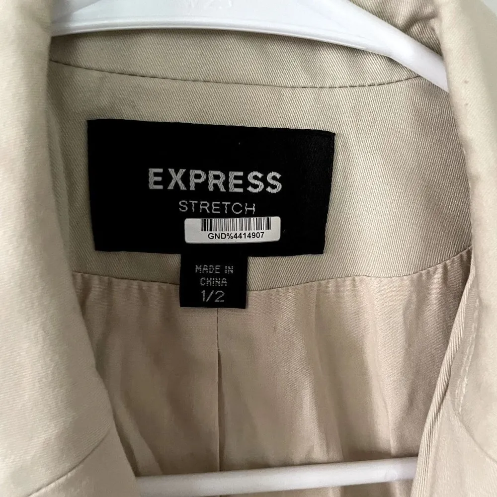 Express Stretch tan colored lapel blazer pockets buttons business casual jacket - Image 4