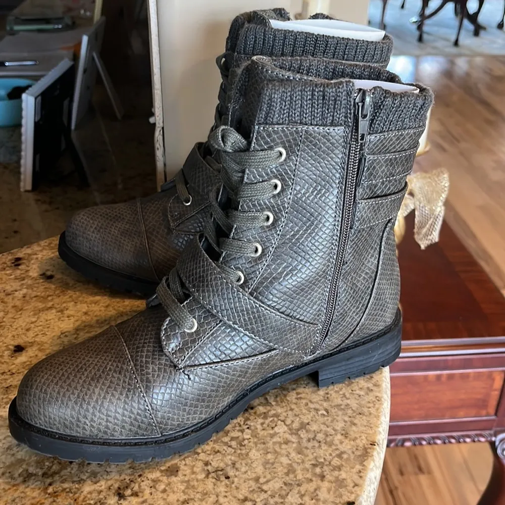 Boots Zip Lace Up Charcoal Booties Hiking Ankle Womens 8.5 JustFab - Image 5