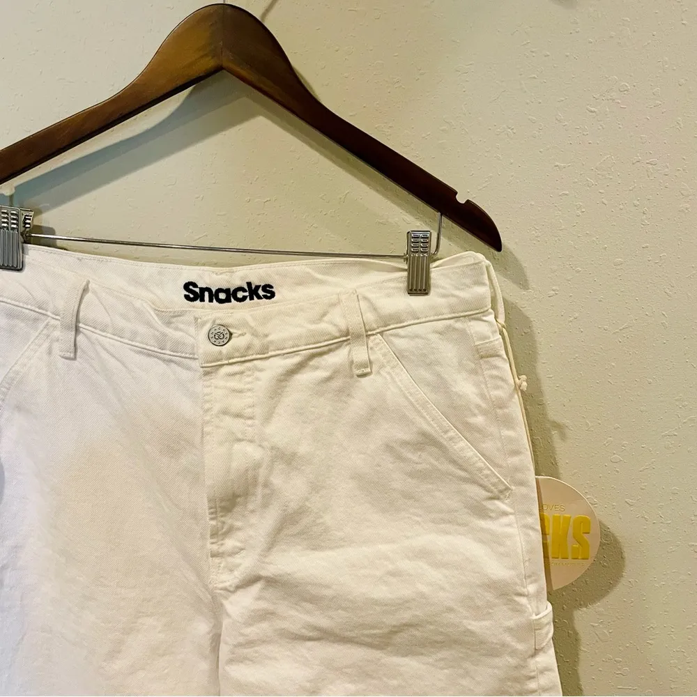 MOTHER Snacks The Fun Dip Utility Puddle jeans in Sticky Rice White Size 29 - Image 6