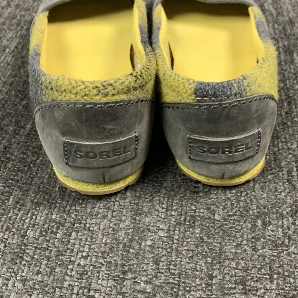 Sorel Lime Green & Gray Flannel Flats Size 6.5 - Image 5
