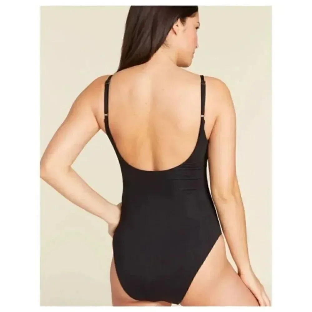 Andie The Santorini
One Piece Bathing Suit
Black Adjustable Straps SZ LT # 1444 Black Size L - Image 2