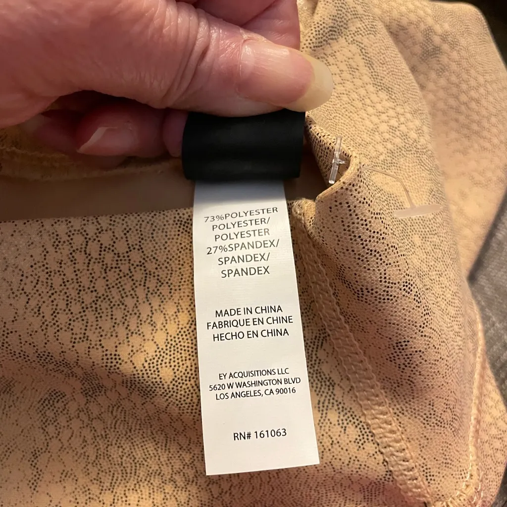 Electric Yoga Python Biker Shorts Nude Beige Stretch High Rise Women Small NEW - Image 10