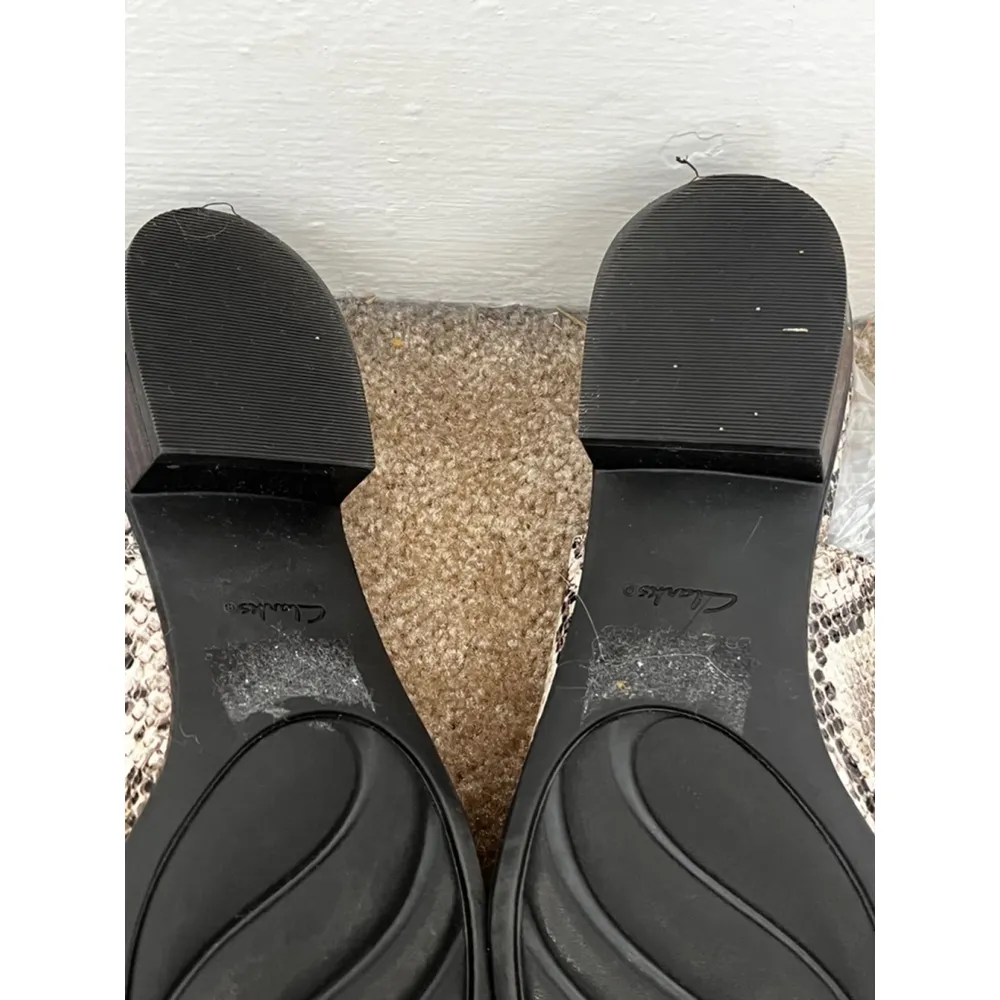 NWOB Clarks Slingback Ultimate Comfort Snakeskin Print Heels Flats Size 9.5 - Image 7