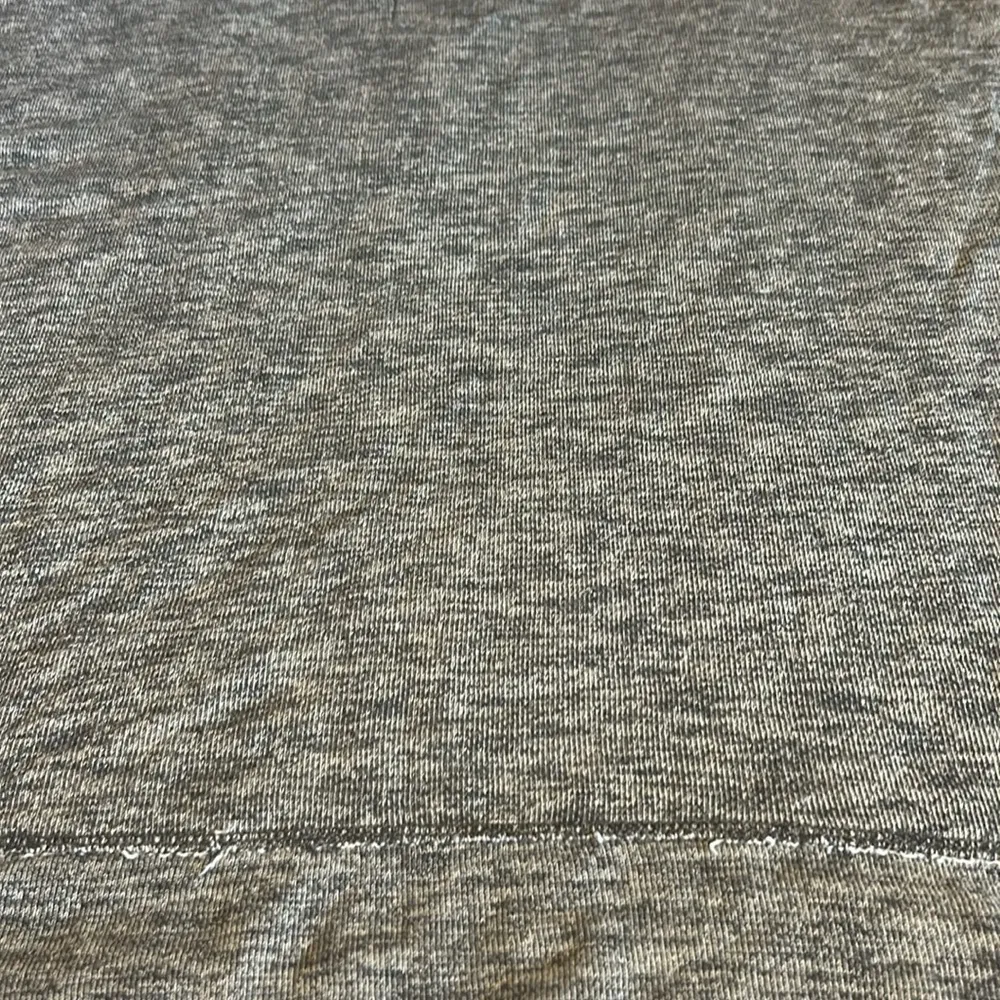 Outfitters top in size L - Image 10