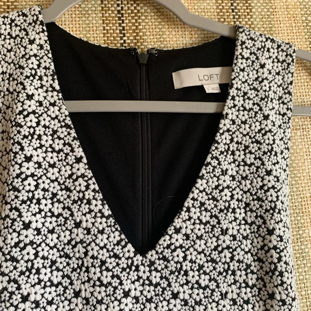 Loft Formal Dress White Floral Women Size 2 Small Knee Length Dress - Image 3