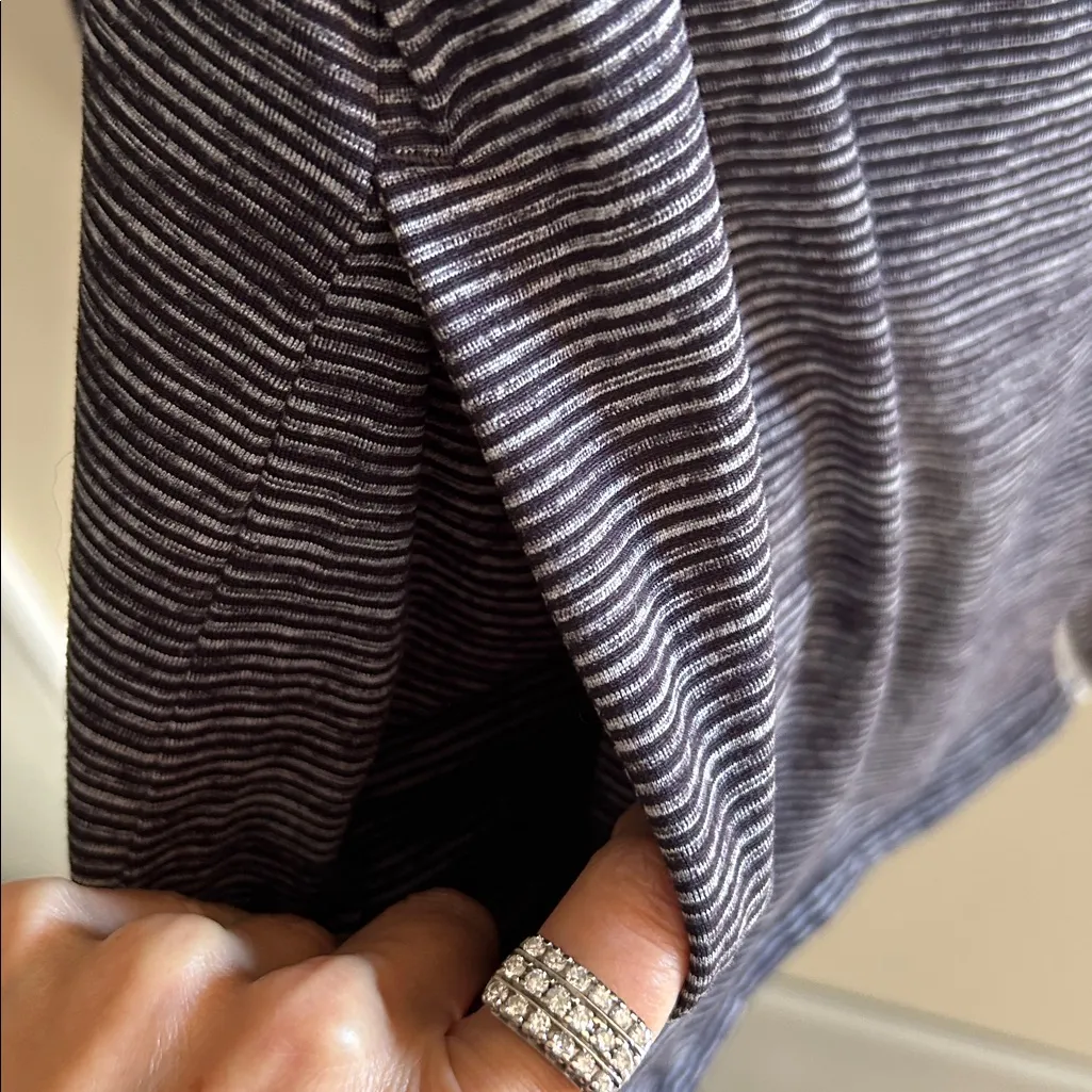 Columbia golf women’s Omni wick sky, full zip hooded outdoor top striped XL - Image 2