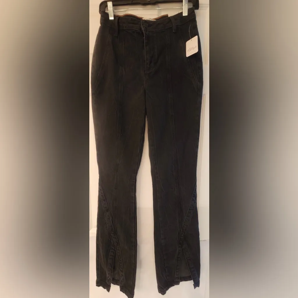 Free People We The Free CRVY Mona Flare Women’s Black Jeans Size 26 - Image 2