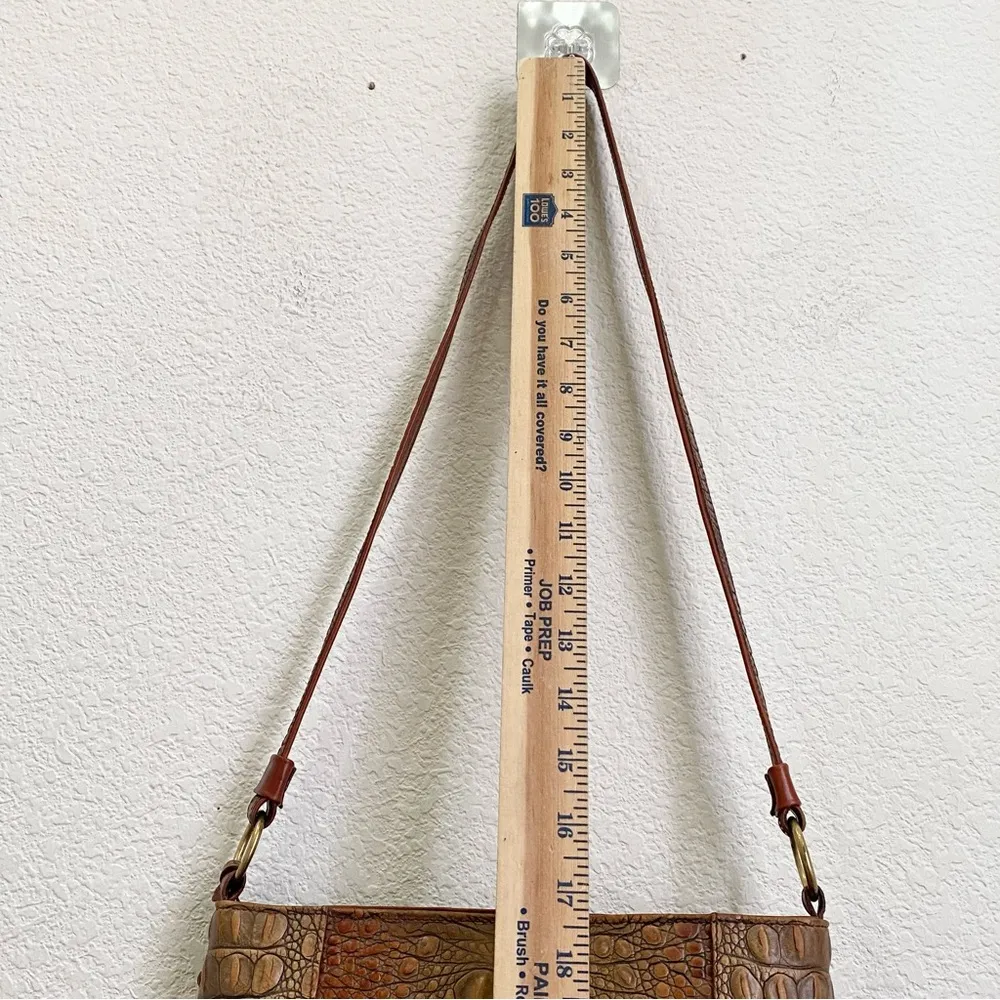 Vintage  Pecan Toasted Almond  Embossed Croc Leather Shoulder Purse Bag - Image 10