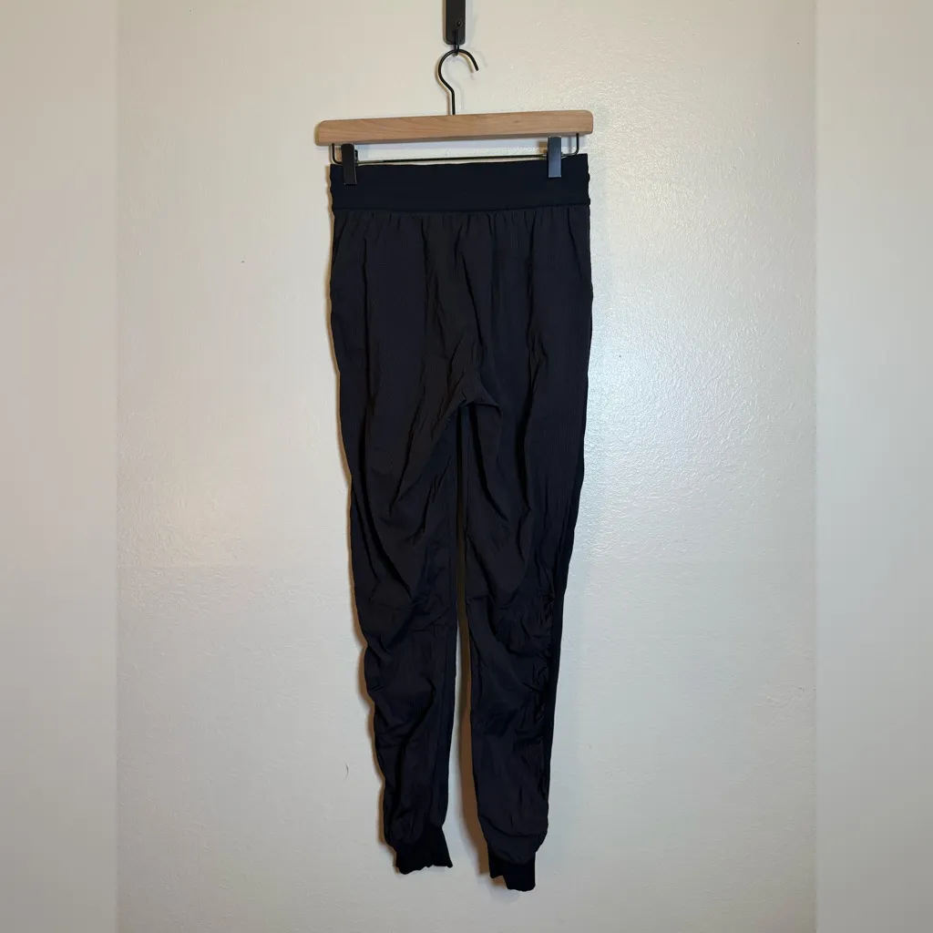 Lululemon Beyond the Studio Jogger Black - Image 4