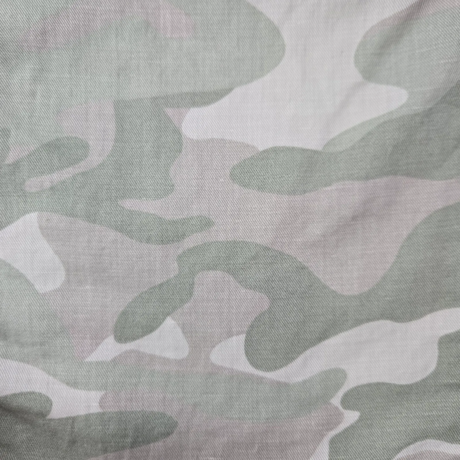 Mother Shaker Chop Crop Fray Pants Green Camo Print Linen Blend Pants Size 27 - Image 10