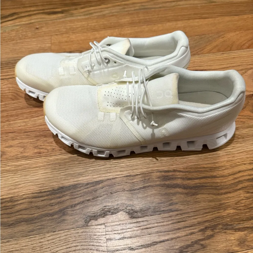 On Cloud White Athletic Sneakers Size 10 - Image 2