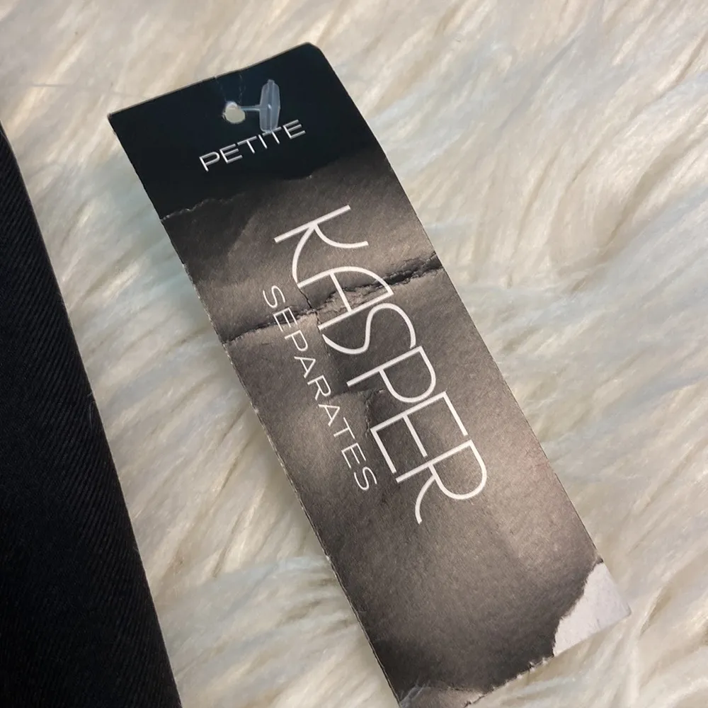 Kasper Women’s Dress Pants size 8 Petite waist is 30” and inseam is 29” - Image 8