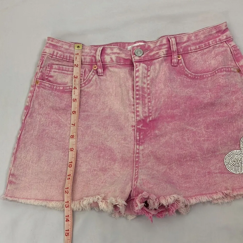 Windsor Denim Pink Shorts with Heart Detail woman’s size large - Image 5