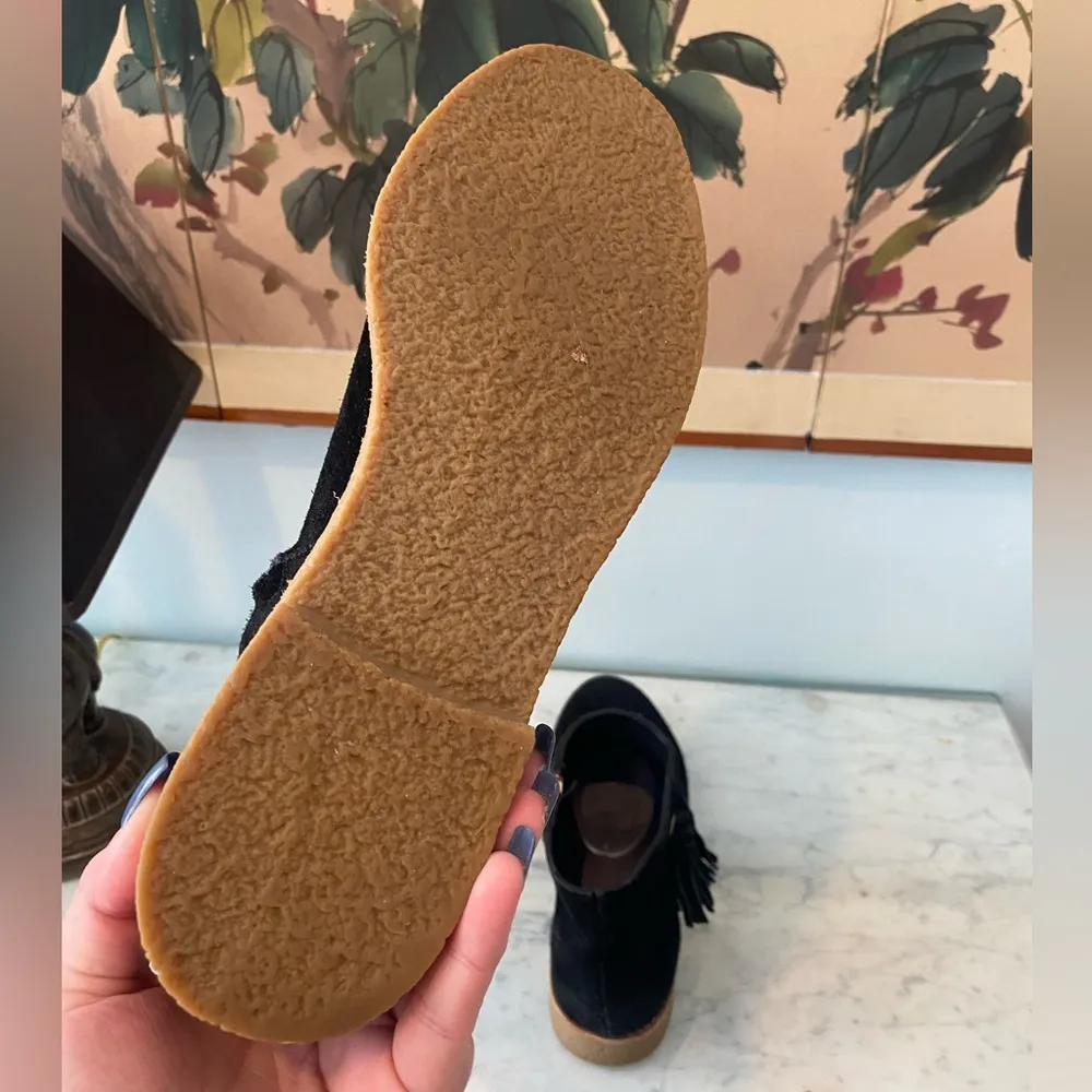 Kate Spade Bellamy Suede Tassel Black Booties Size 8.5 VGUC - Image 5