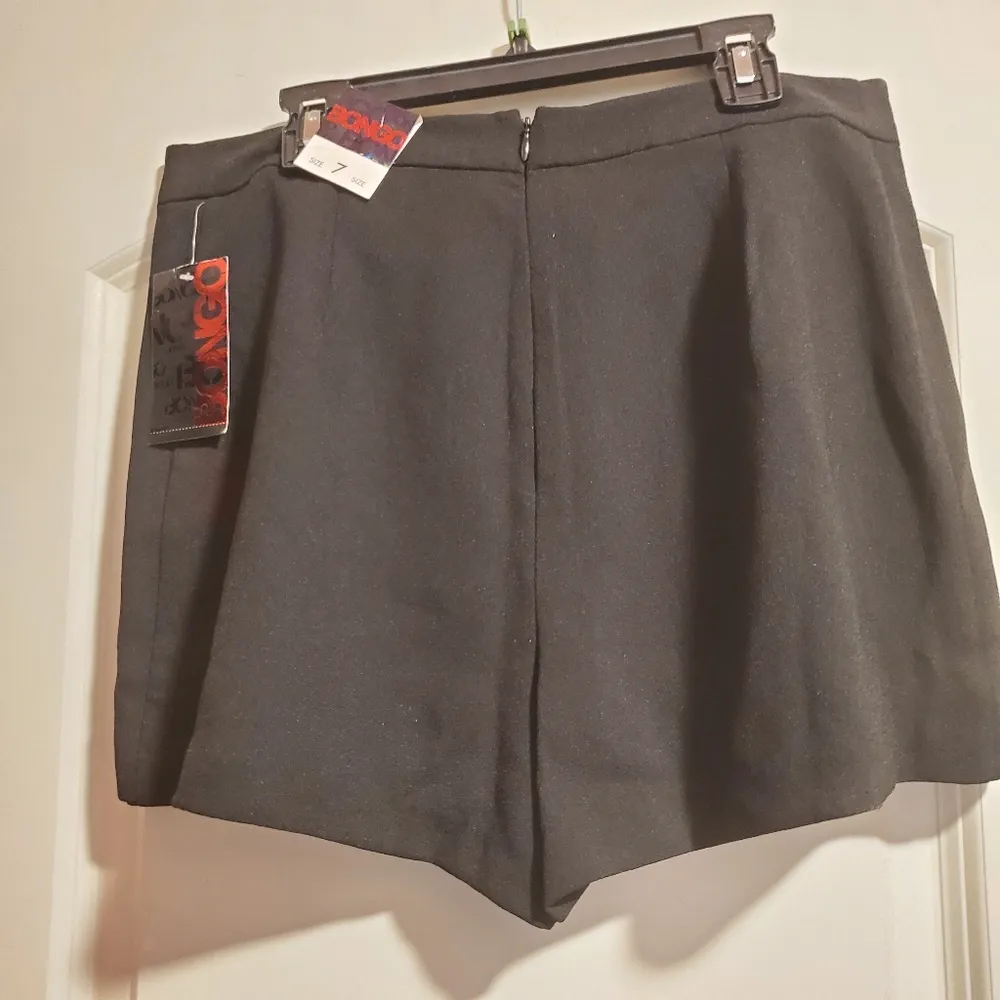 Bongo  Black Skort Side Pleats Zippered Back 9 - Image 2