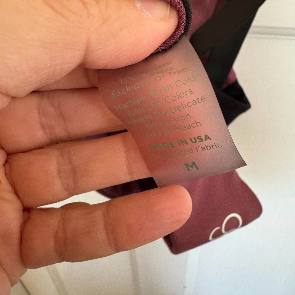 Bombshell Sportswear dark mauve banded sports bra size medium - Image 5