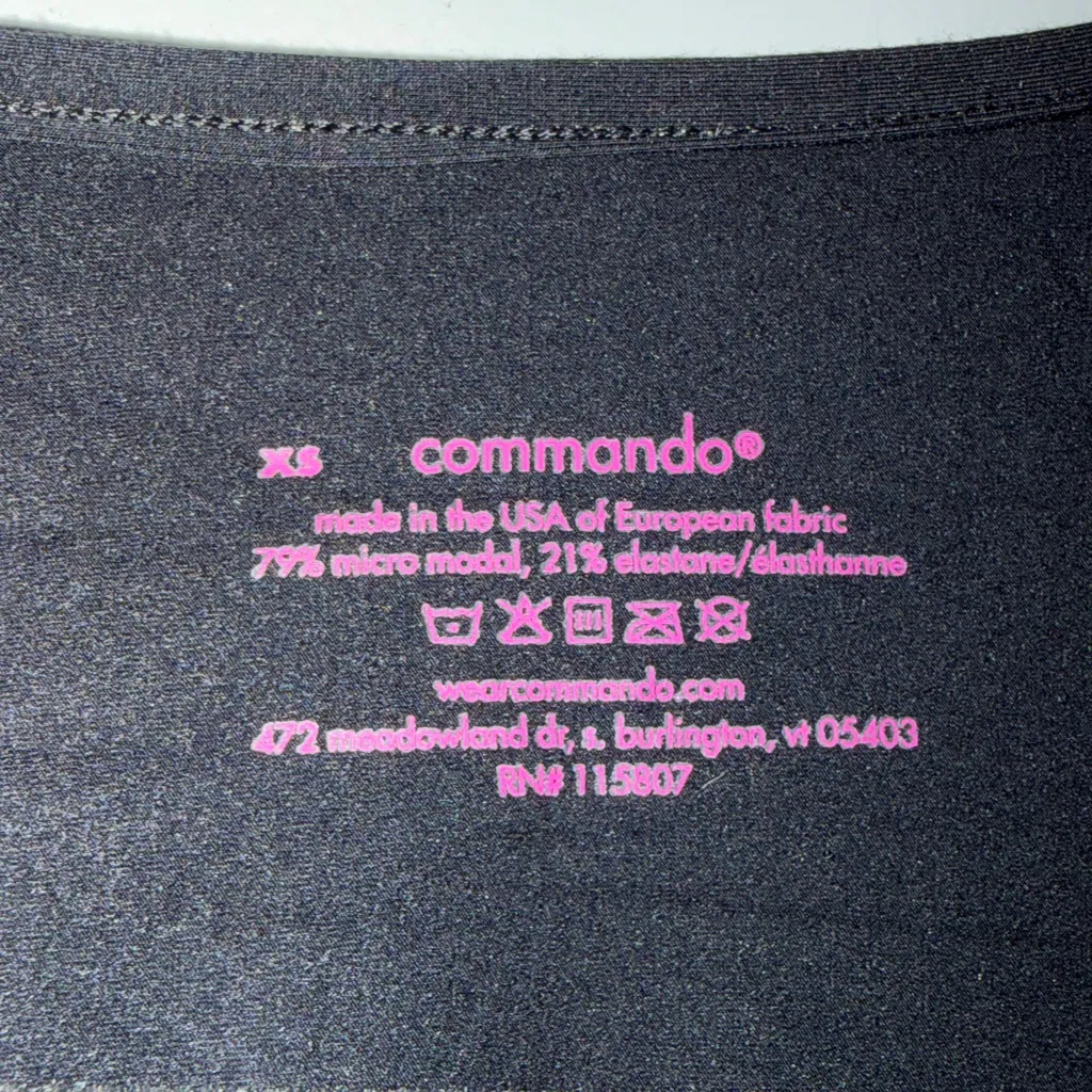 NWOT Commando Butter Wrap Top with Thumb Holes - Black - Image 4