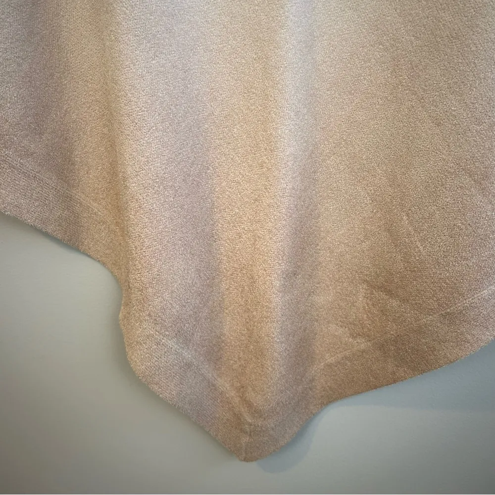 Barefoot Dreams Ombre Cozy Chic Ultra Lite Rose Mist Poncho Size OS Plus - Image 6