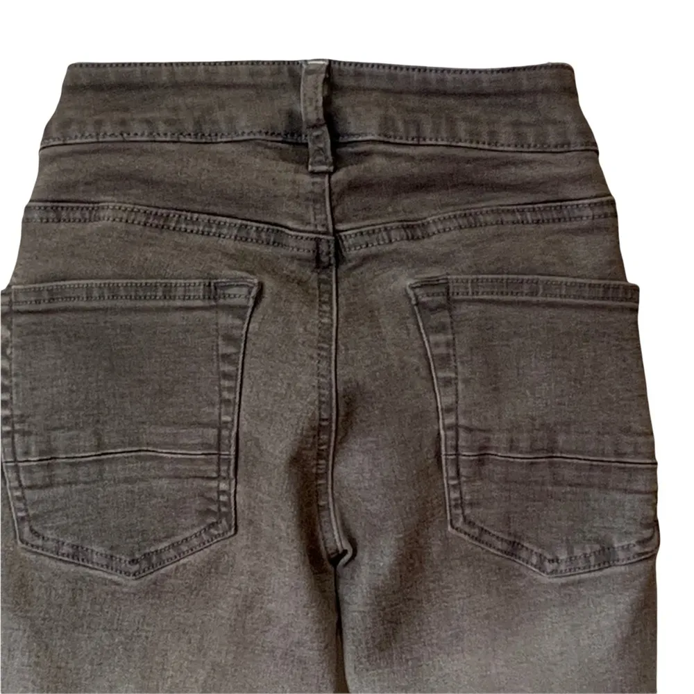 Pacsun Women's Denim Skinny Jeans Gray Stretch Mid-Rise Raw Hem EUC - Image 10