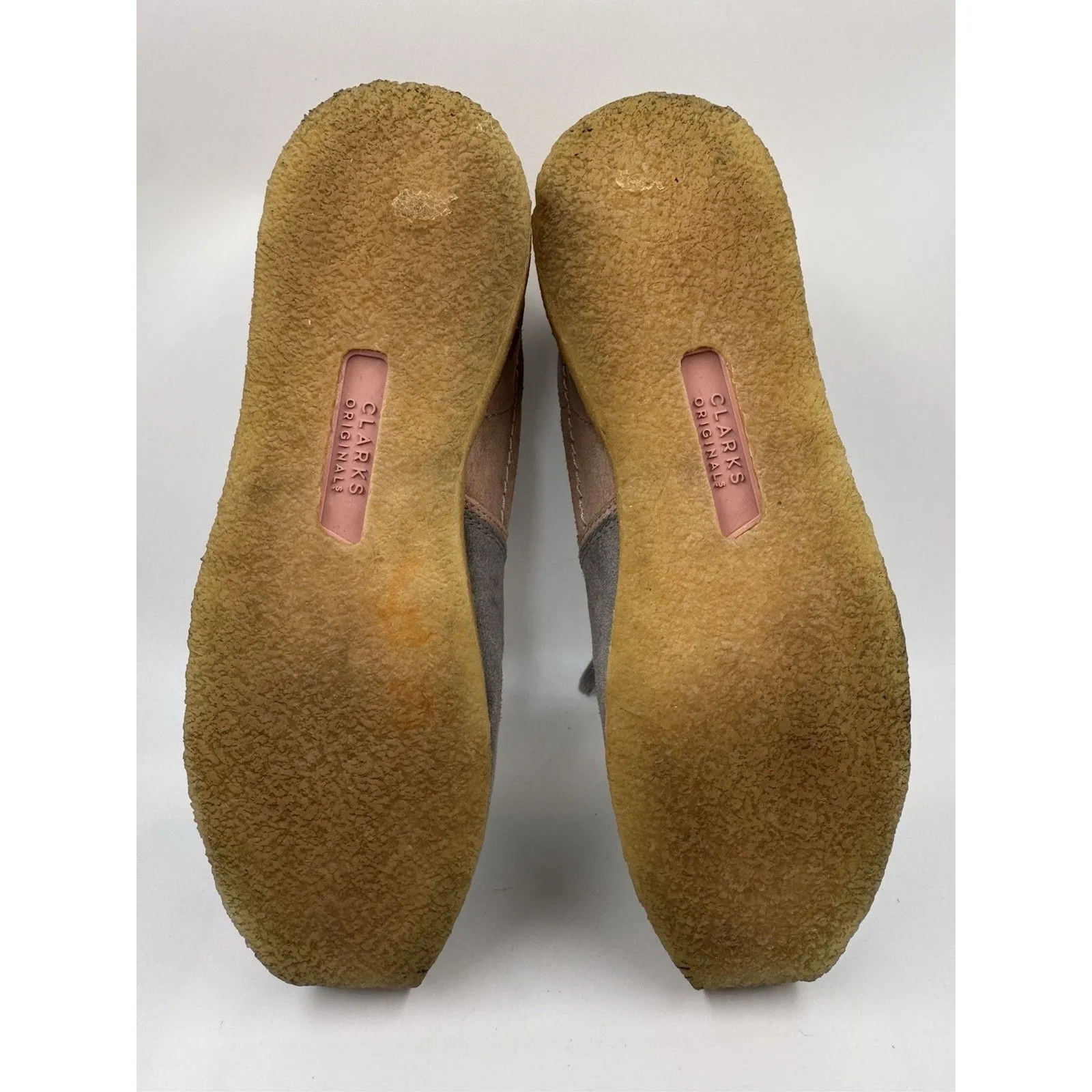 Clarks Originals 1825 Gray White Perforated gum sole Sneaker Shoes Women's 9.5 M - Image 15