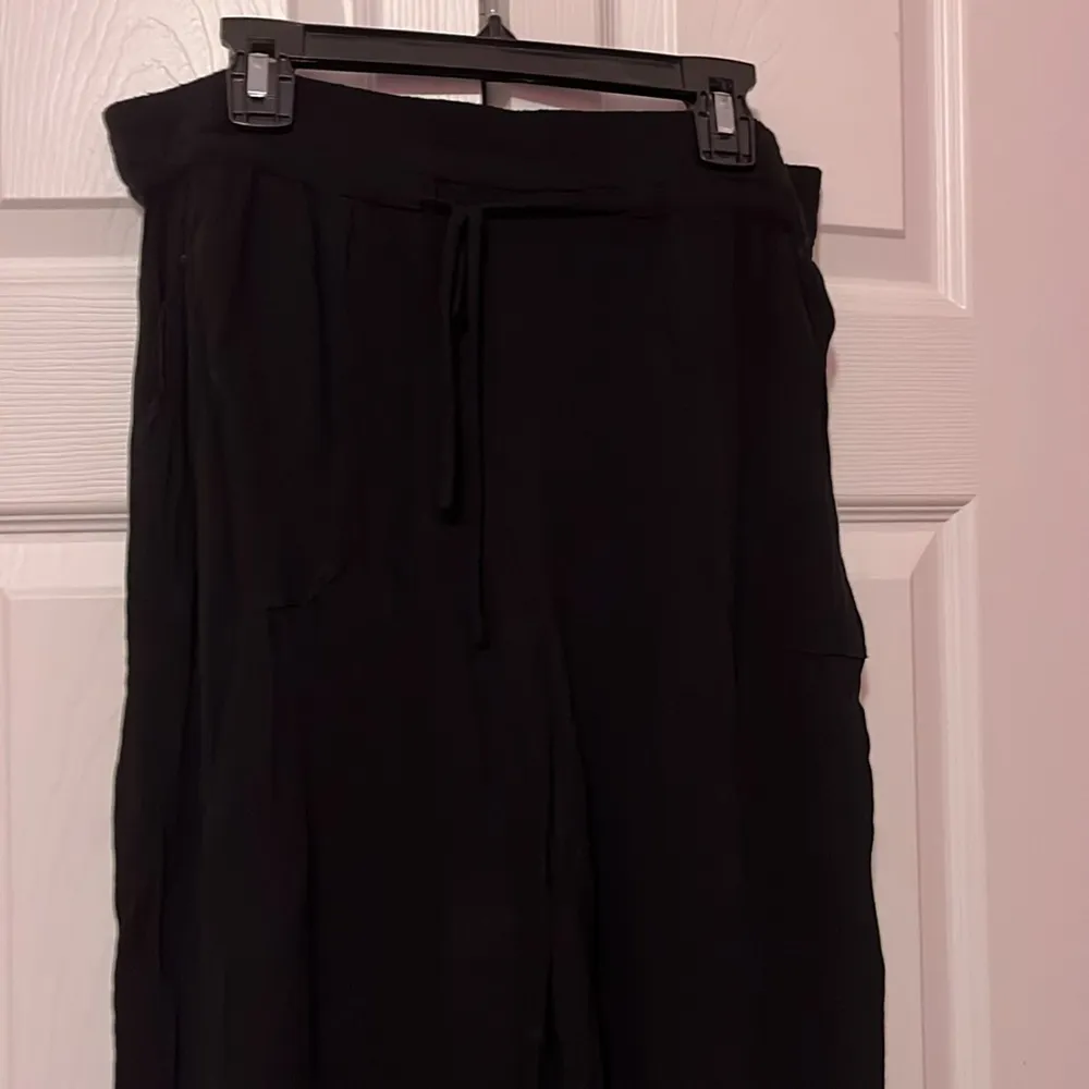 Black Flowy summer pants Size M - Image 2