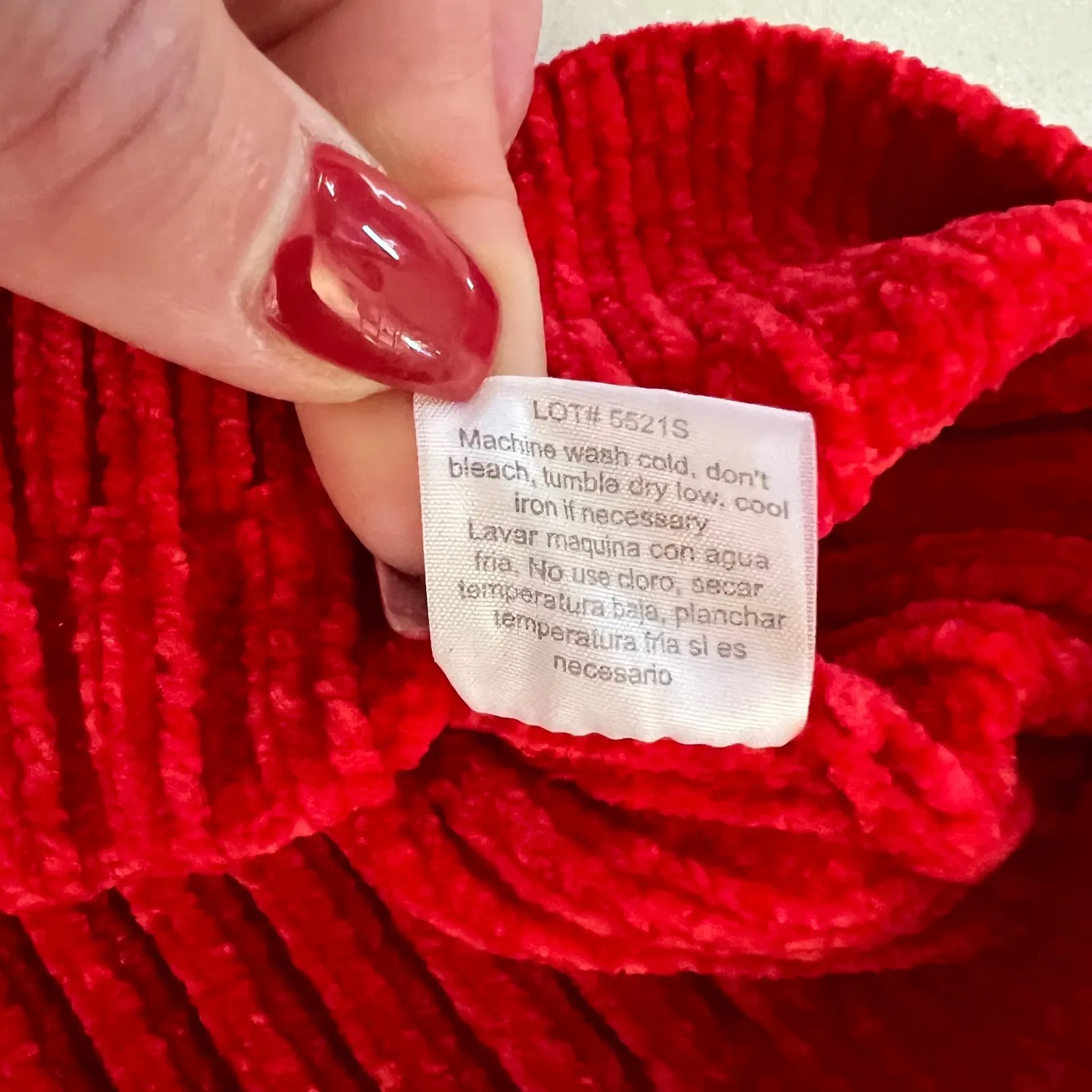 Poof Apparel Red Ribbed Velvet Mock Neck Long Sleeve Sweater Size L - Image 6