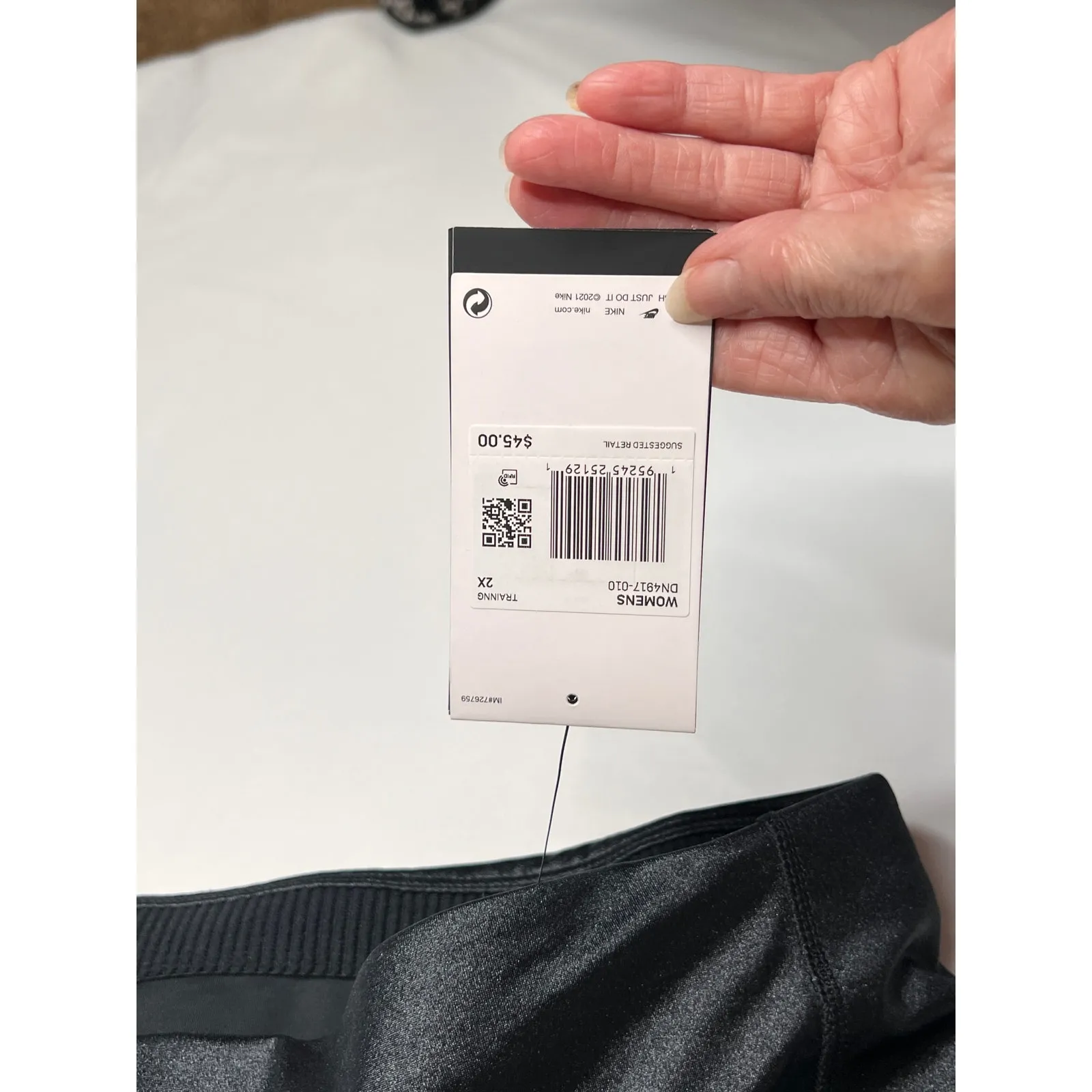 Nike Swoosh NEW sports bra size 2X black racerback no underwire training pocket - Image 4