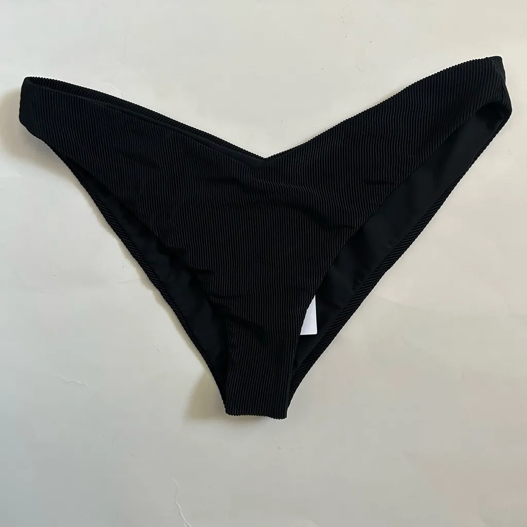 BEACH RIOT Vanessa Hi-Cut Bikini Bottom black sz large nwt - Image 3