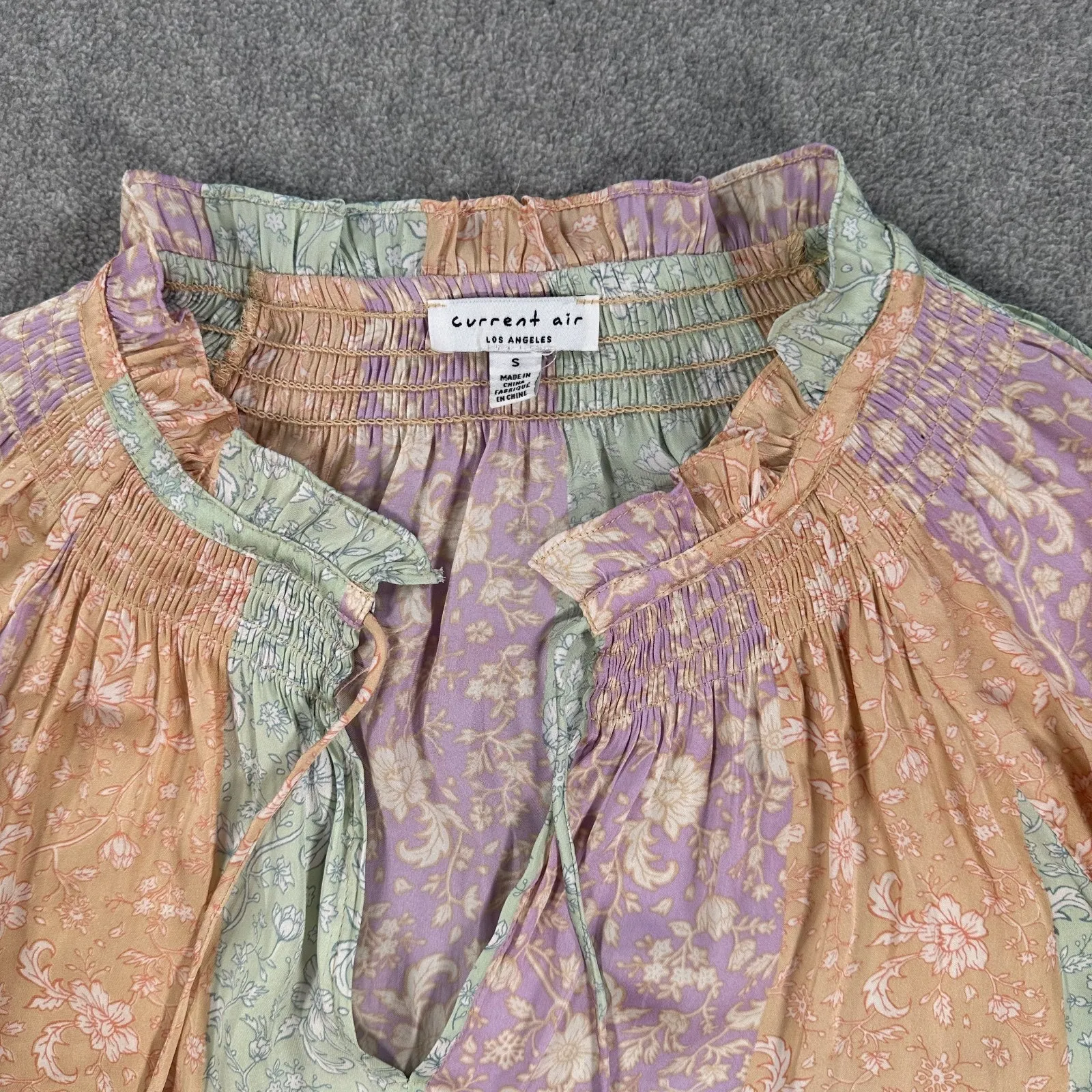 Current Air Los Angeles Mixed Print Stripe Blouse Size Small Satin Ruffle Collar - Image 3